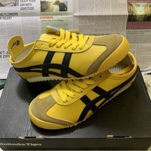 NWT Onitsuka Tiger, Mexico 66, Yellow
